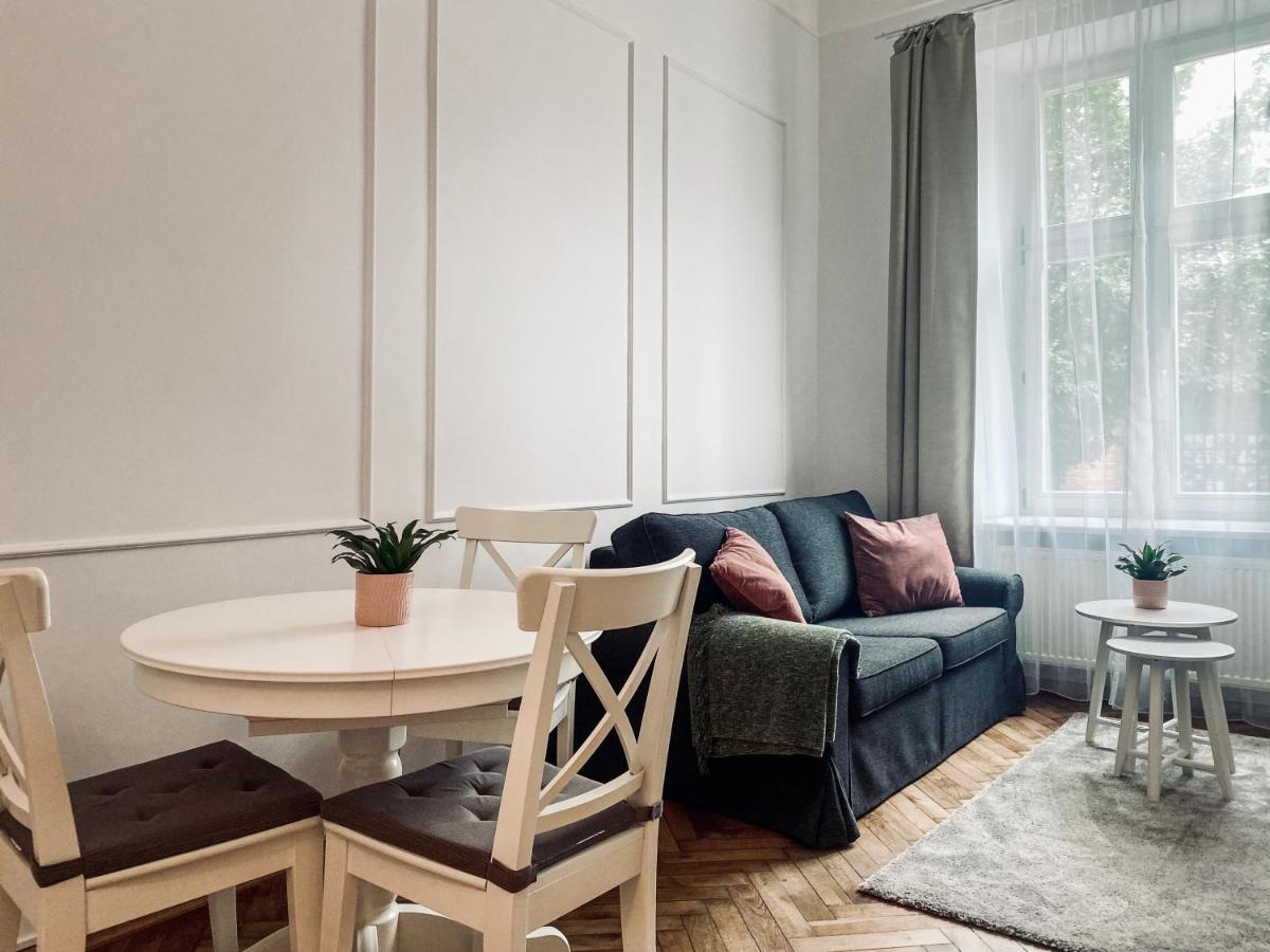 Beautiful Apartment With Two Rooms, Cracow Old Town Krasków Eksteriør bilde
